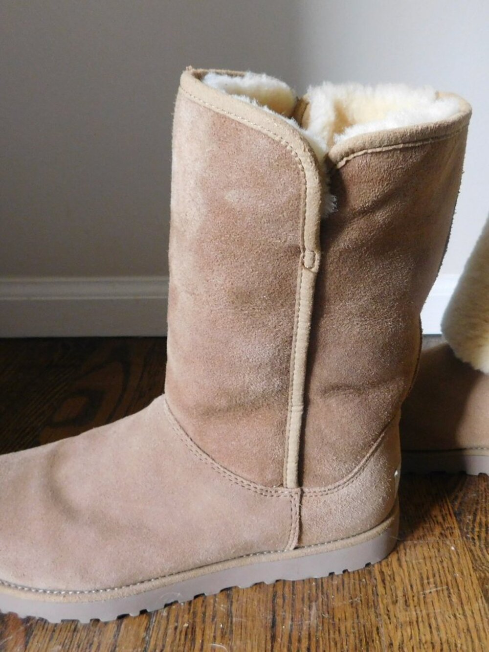 🧸 UGG Classic Tall Boots Womens 6.5 Chestnut Shearling Suede Winter Cozy - Picture 5 of 8
